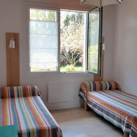 Hébergement de vacances Maison Familiale Avec Jardin, Parking Prive Et Wifi Aux Sables-d'olonne - Fr-1-331-35