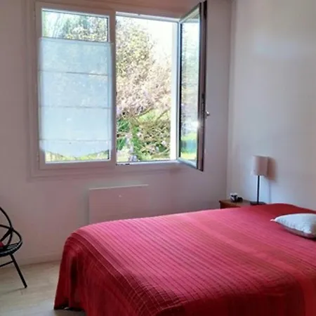 Maison Familiale Avec Jardin, Parking Prive Et Wifi Aux Sables-d'olonne - Fr-1-331-35