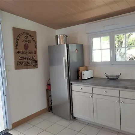 Maison Familiale Avec Jardin, Parking Prive Et Wifi Aux Sables-d'olonne - Fr-1-331-35 Holiday home Les Sables-d'Olonne