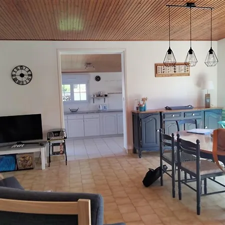 Maison Familiale Avec Jardin, Parking Prive Et Wifi Aux Sables-d'olonne - Fr-1-331-35 * Les Sables-d'Olonne